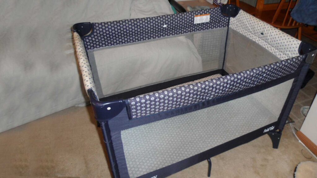 Reason why does pack n play need mattress.