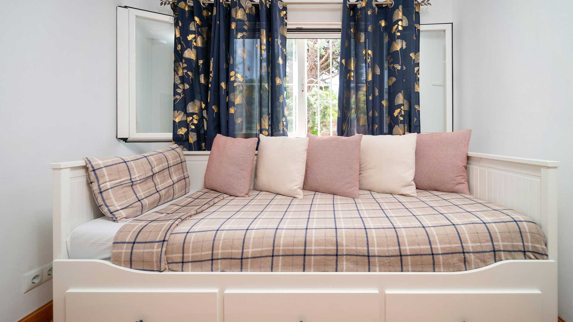 What Size Of Mattress For A Daybed Is Needed?